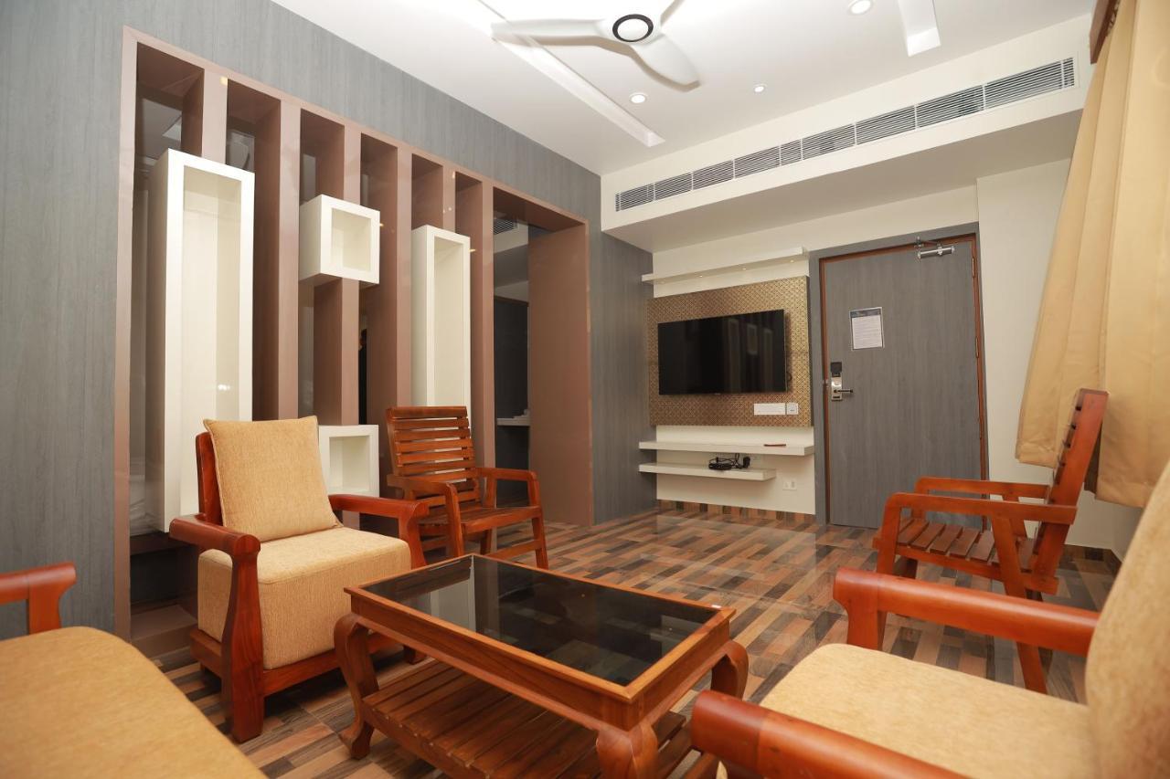 Sree Bharat Residency Hotel Alāndurai Eksteriør billede