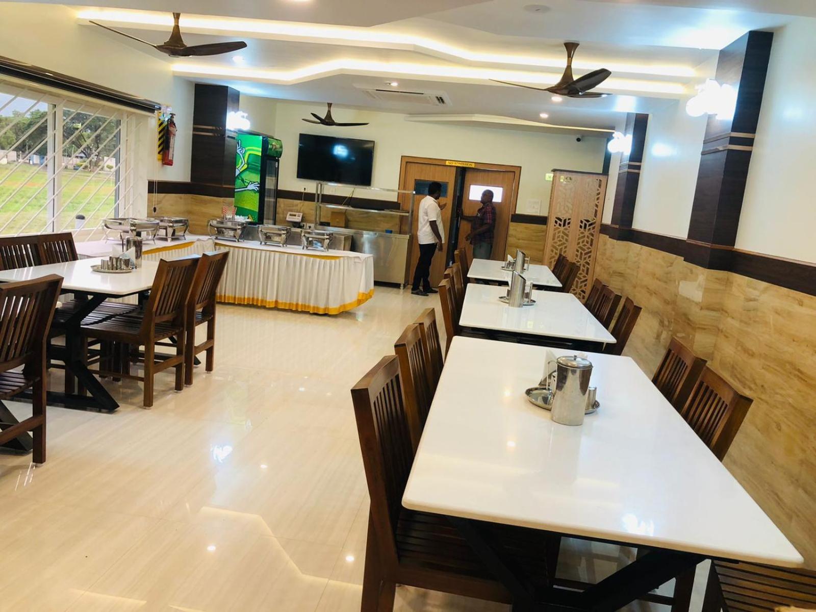 Sree Bharat Residency Hotel Alāndurai Eksteriør billede
