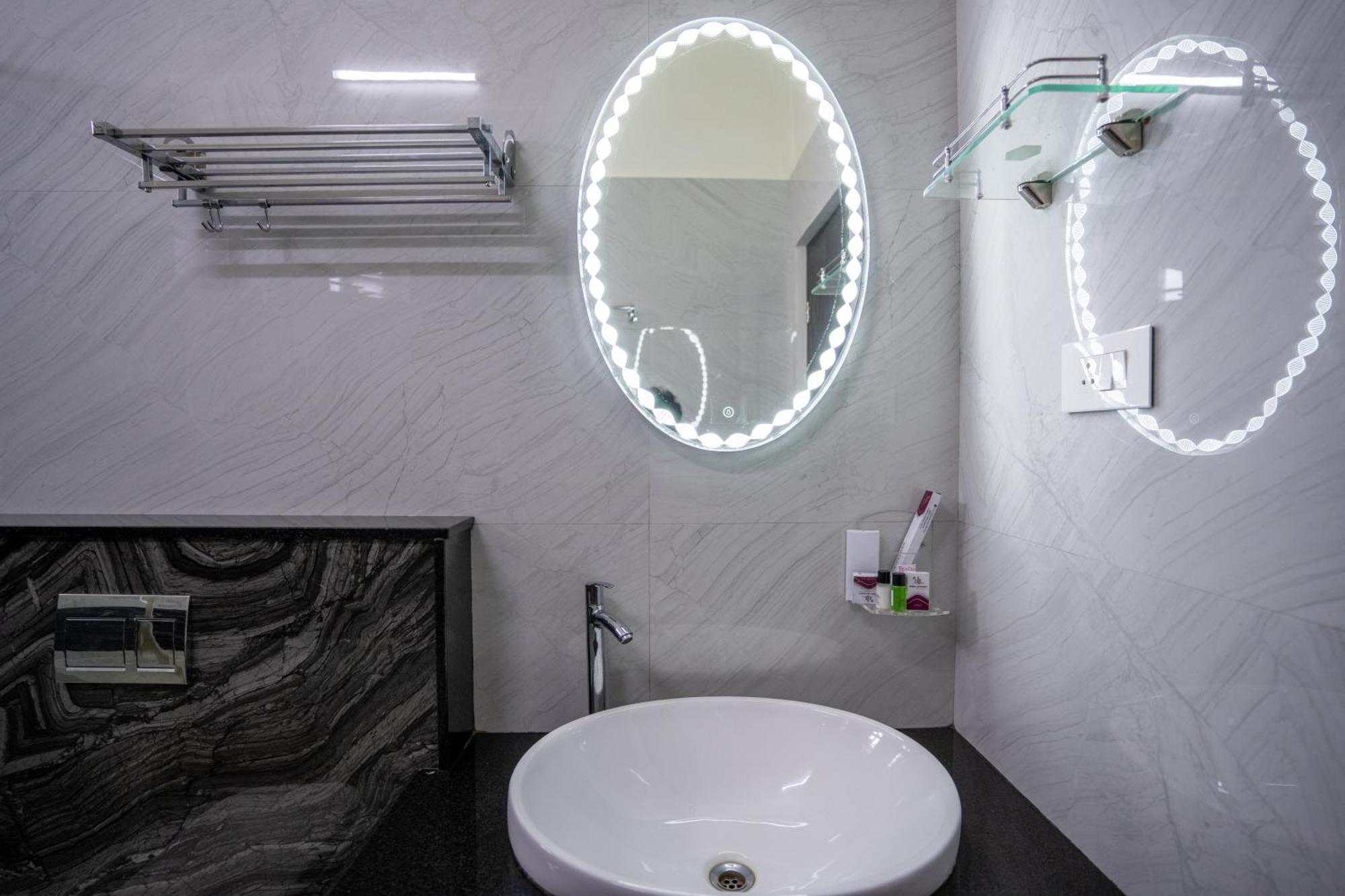Sree Bharat Residency Hotel Alāndurai Eksteriør billede