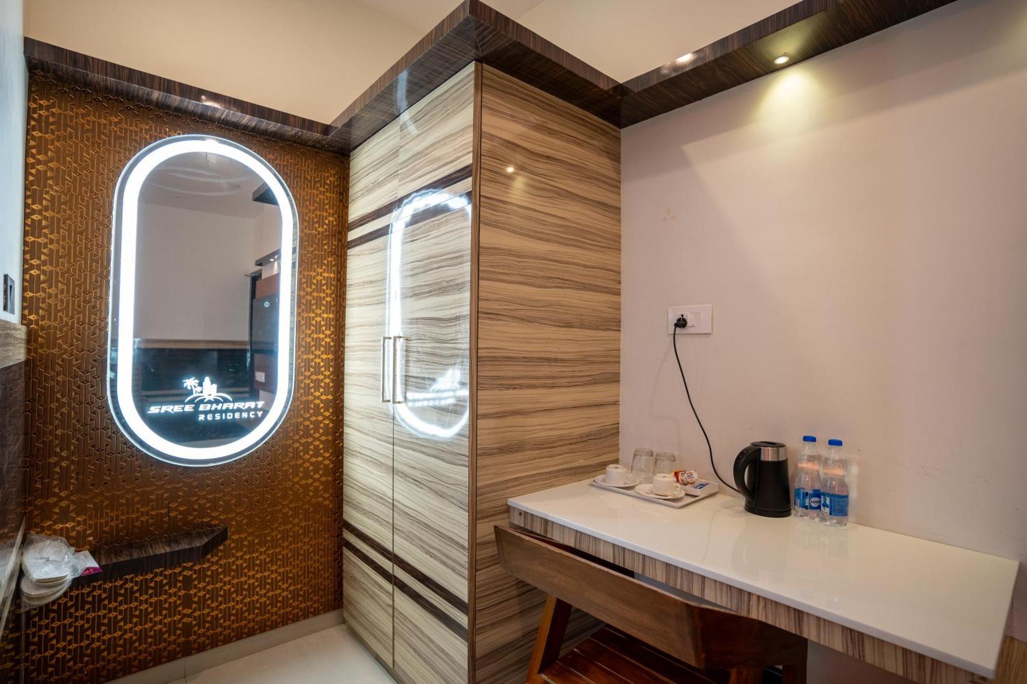 Sree Bharat Residency Hotel Alāndurai Eksteriør billede