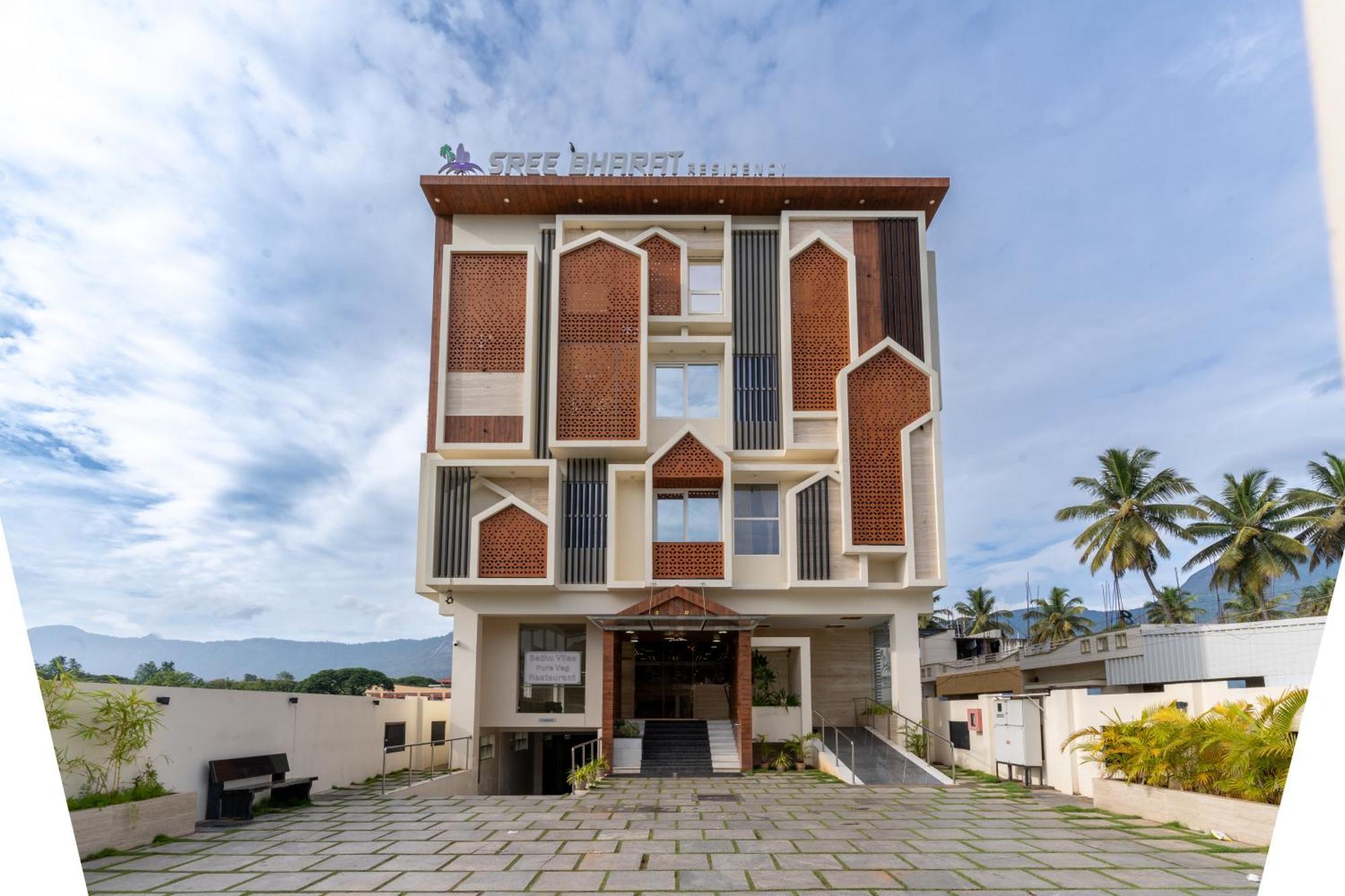 Sree Bharat Residency Hotel Alāndurai Eksteriør billede