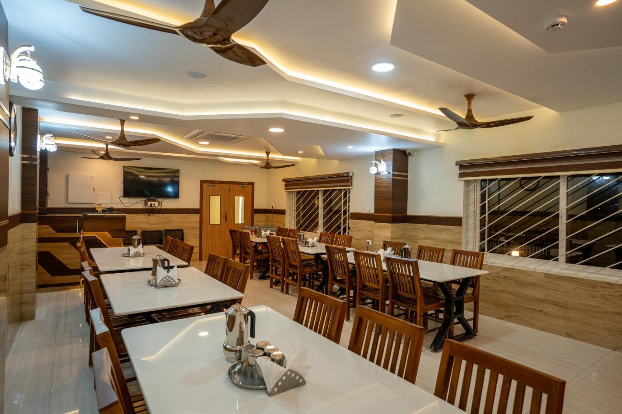 Sree Bharat Residency Hotel Alāndurai Eksteriør billede